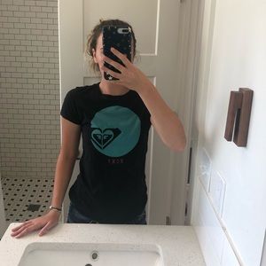 Roxy t shirt